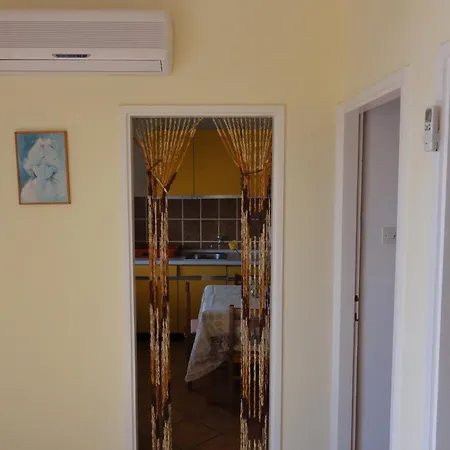 Apartment Pavlovic Sucuraj