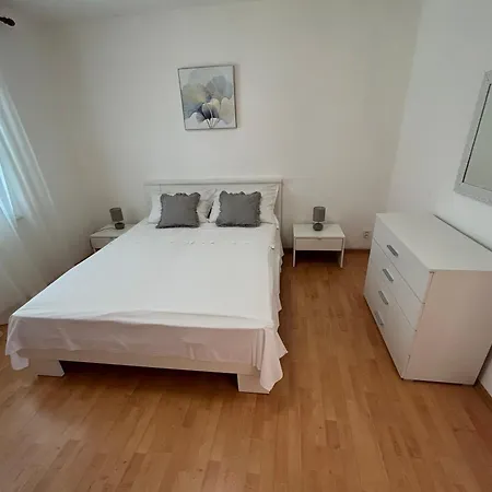 Apartment Pavlovic