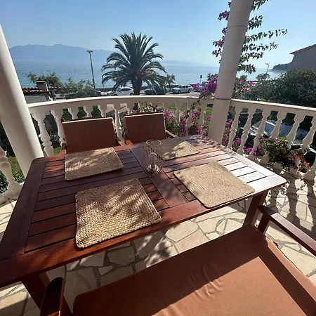 Apartment Pavlovic Sucuraj
