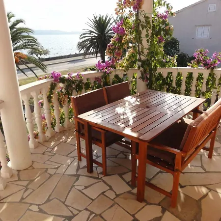Apartment Pavlovic *